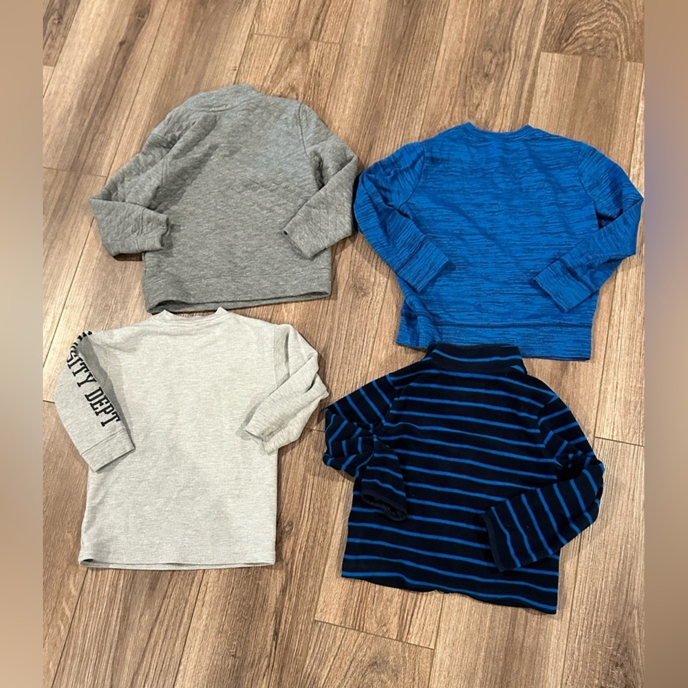 Bundle of Boys 4T Pullover and Long Sleeve Tops - Picture 6 of 6